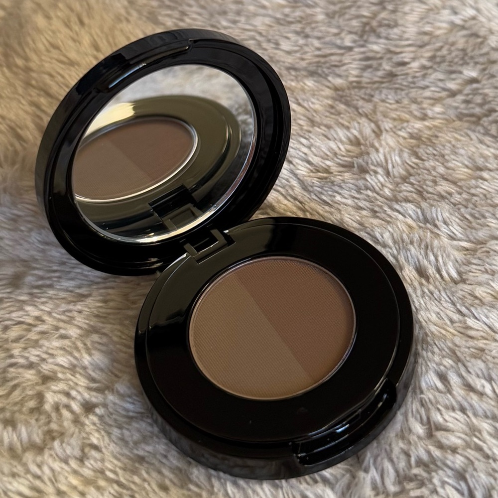 NWOT Anastasia Beverly Hills Ombre Effect Long Wearing Brow Powder Duo,SoftBrown